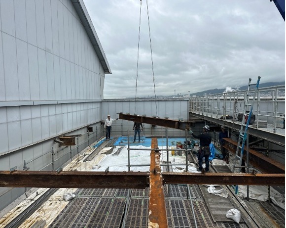 東クリーンセンター機器冷却塔ヤード上部通気口鉄骨改修工事