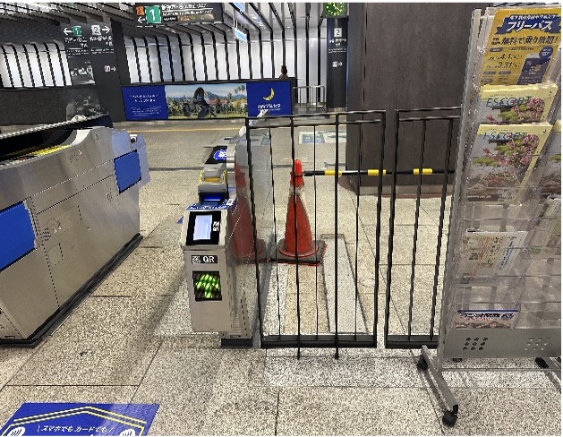 改札機更新に伴う床改修工事